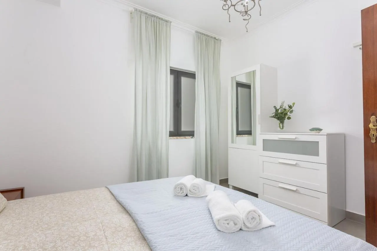 Miral 3 - Sea Front By Hd Properties Quarteira Apartment
